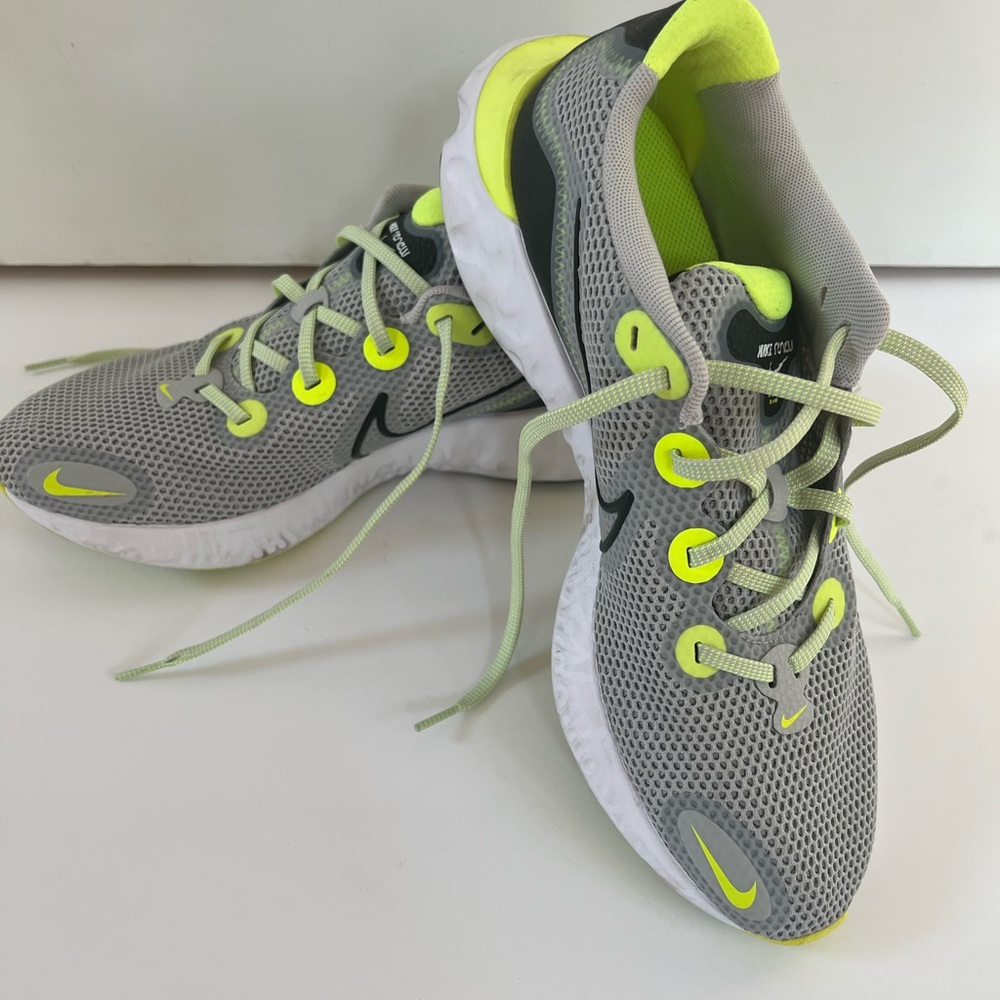 Nike Men's Race Running Shoe
